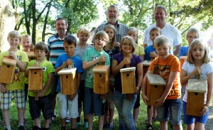 II. Gruppe Vogelnistkästen bauen beim HV Börger